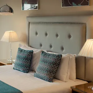 Scott's 4* Killarney